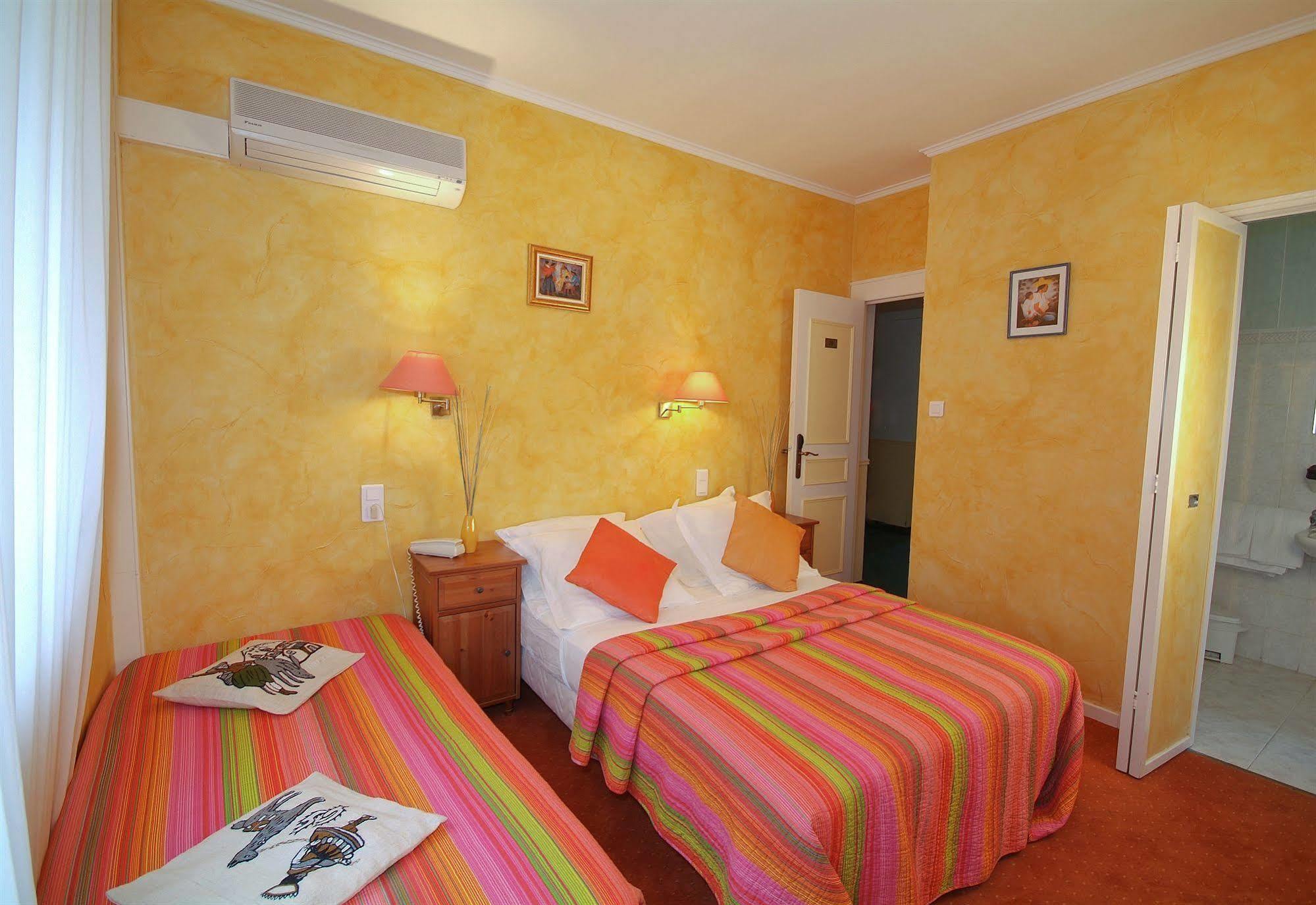 Cit'Hotel Le Mirage Istres Exterior foto